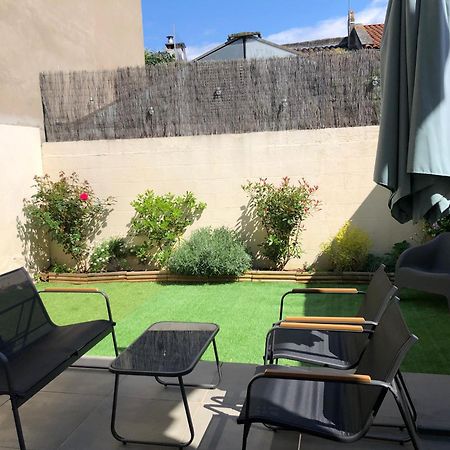 Maison De Village Avec Jardinet Bruguieres Bagian luar foto